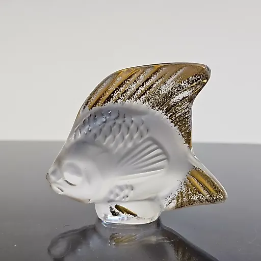 Хрустальная рыбка с позолоченным плавником