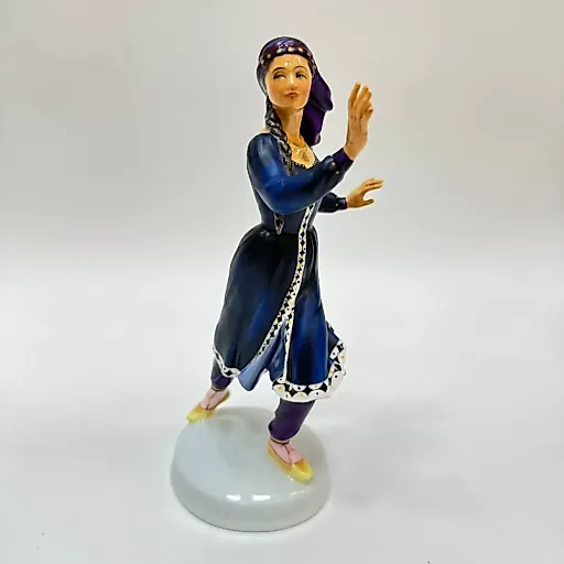 Фигурка "Курдская танцовщица" 1979 г