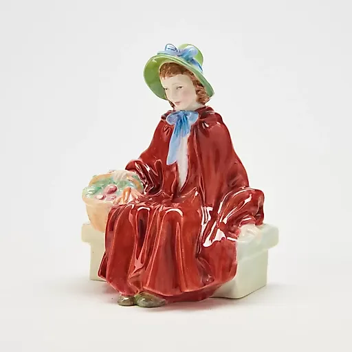 Статуэтка Linda HN 2106