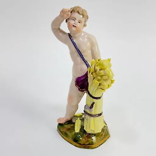 Фигурка "Времена года лето мальчик со снопом"