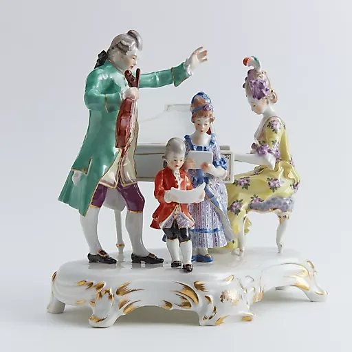 Старинная скульптурная композиция "Музыкальная гостиная"