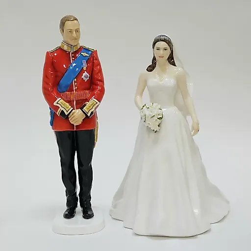 Пара фигурок ROYAL DOULTON День королевской свадьбы Принца Уильяма и Кейт Мидлтон