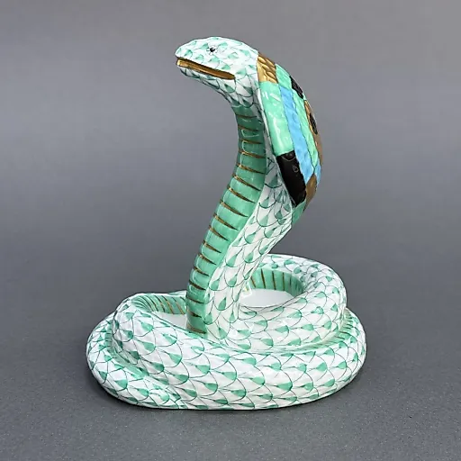 Фигурка фарфоровая Кобра цвета трилистник 1960-70 гг Herend