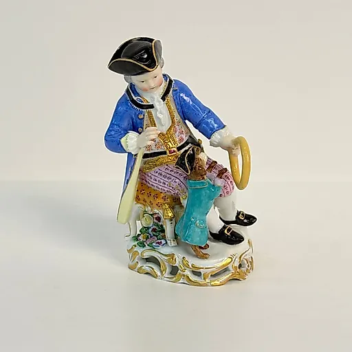 Фарфоровая статуэтка Мейсен: мальчик с собакой, Германия, 1840-1860 гг.