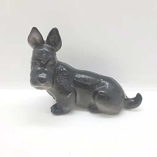 Фарфоровая статуэтка Скотч-терьер, скульптор Веселов, ЛФЗ СССР 1970-1991