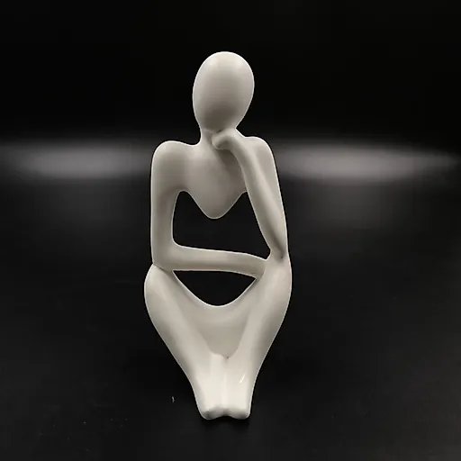 Абстрактная гипсовая статуэтка сидящего человека, Европа, конец XX - начало XXI века