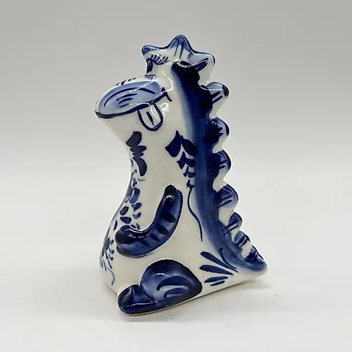 Фарфоровая статуэтка «Дракон» с цветочным декором, Гжель, СССР, 1986-1991 гг.