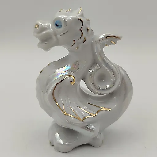 Фарфоровая статуэтка «Дракон» с аэрографией и люстром, ДФЗ Вербилки, СССР