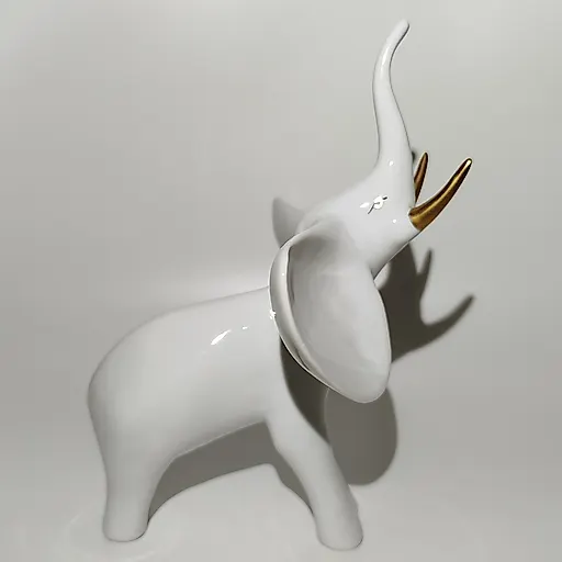 Фарфоровая статуэтка «Слон» с золочением, Hollohaza, Венгрия, 1970-е