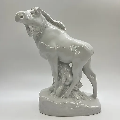 Фарфоровая статуэтка "Лось" скульптора Б.Я. Воробьёва, ЛФЗ, СССР, 1950-1960 гг. (требует реставрации)