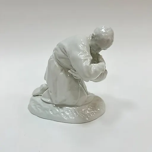 Фарфоровая статуэтка «Воин с саблей» 1920-х годов, KPM Германия