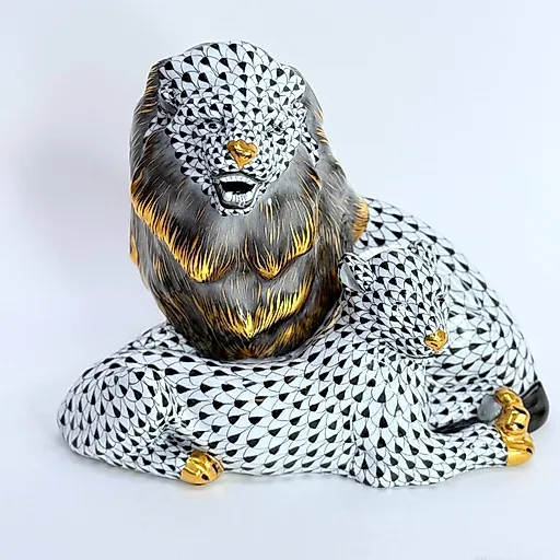 Фарфоровая статуэтка "Лев с львицей" от Herend, Венгрия