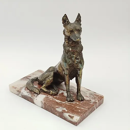 Бронзовая статуэтка собаки на мраморном постаменте, Западная Европа, 1970-1990 гг.