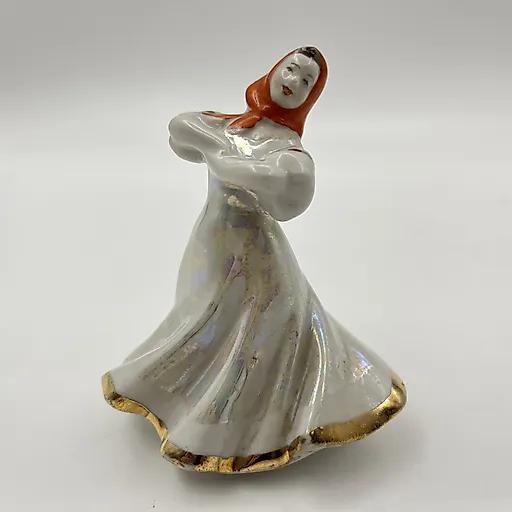 Фарфоровая статуэтка "Русский перепляс" авторства А.Д. Бржезицкой, Дулевский завод, СССР, 1962 г.