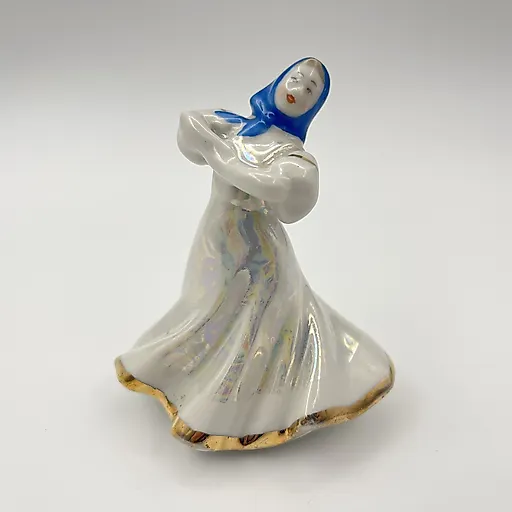 Фарфоровая статуэтка «Русский перепляс» авторства А.Д. Бржезицкой, Дулевский завод, СССР, 1962 год