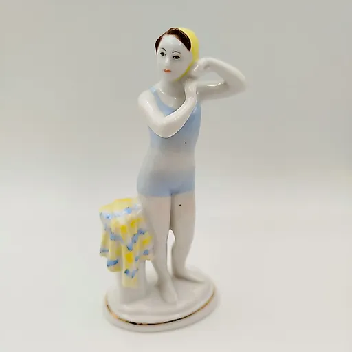 Фарфоровая статуэтка Юная купальщица, ЛФЗ, 1960-70 гг.