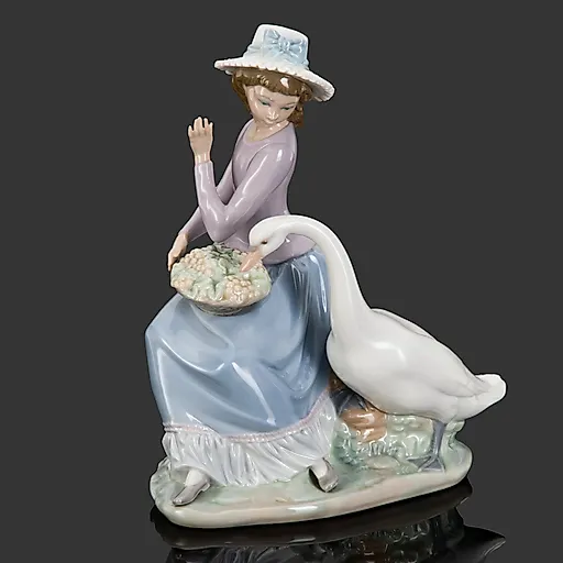 Фарфоровая статуэтка «Девушка с гусем» Lladro, Испания, 1979-1990 гг.