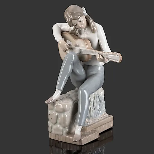 Фарфоровая статуэтка «Девушка с гитарой» от NAO Porcelain, Испания