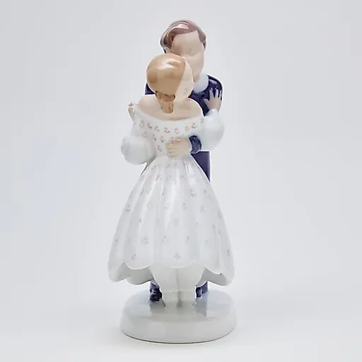 Фигурка "Юношеская смелость" - View 3