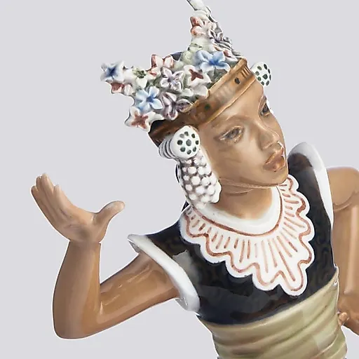 Танцовщица - View 3