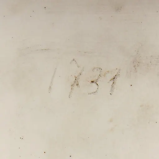 Девушка, надевающая чулок - View 7