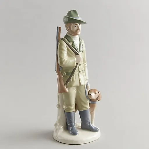 Охотник с собакой