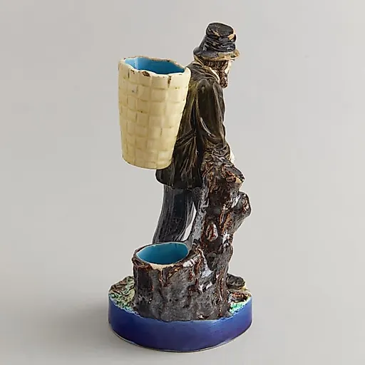 Редкая фаянсовая статуэтка - View 3