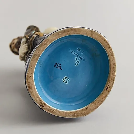 Редкая фаянсовая статуэтка - View 5