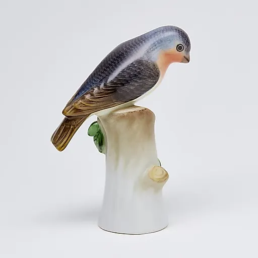 Птичка на пне с ягодками - View 4