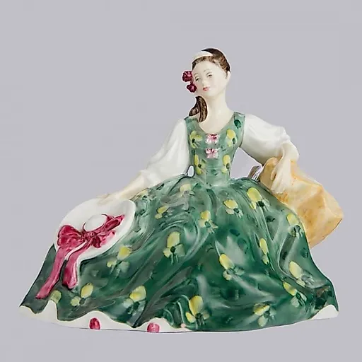 Фарфоровая статуэтка «Elyse» - View 2