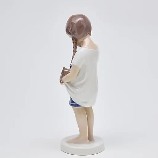 Фигурка "Девочка с котенком" - View 6