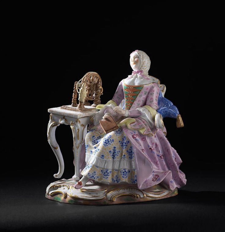 Изящная фарфорвая статуэтка из Мейсена