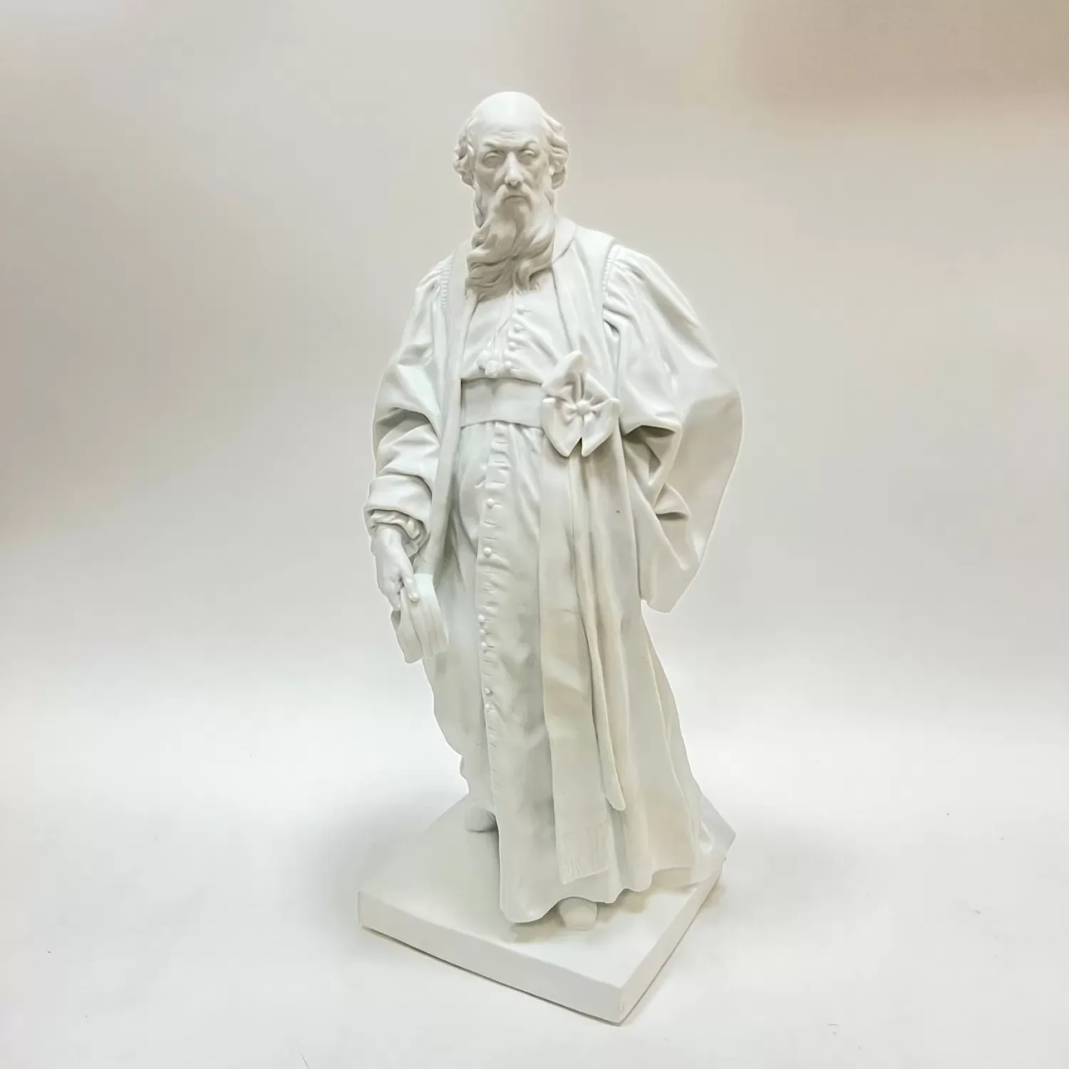 Скульптура "Канцлер Мишель де Лопиталь" Sevres 1808 гг