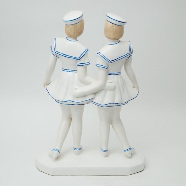 Девочки морячки