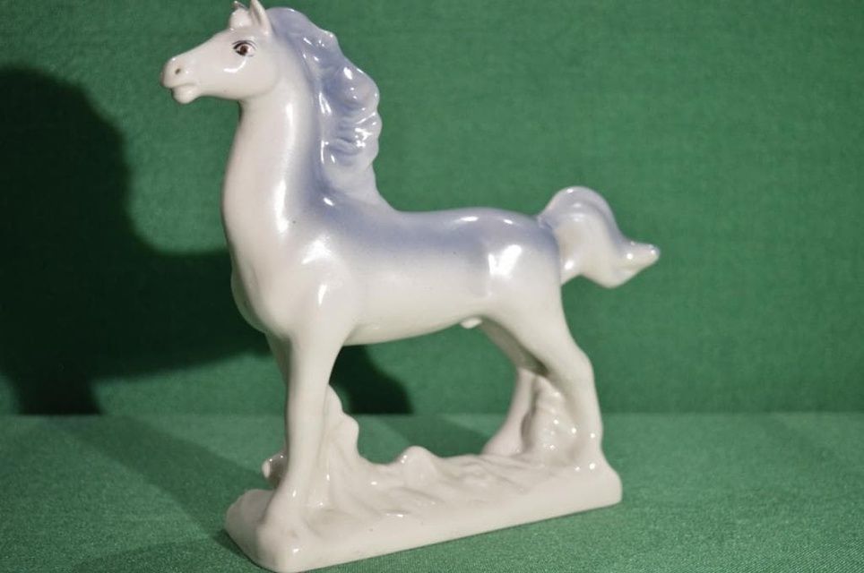 Статуэтка "Конь". Полонский завод художественной керамики