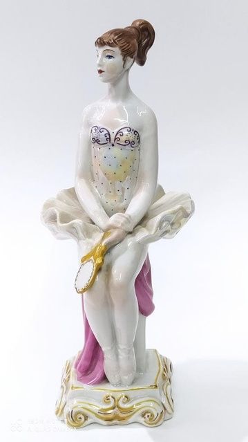 Фарфор скульптура Балерина с Зеркалом Киев СССР h - 28 см