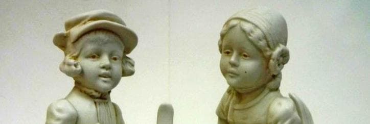 Статуэтка-ваза Двое у лодки фарфор Германия - View 2