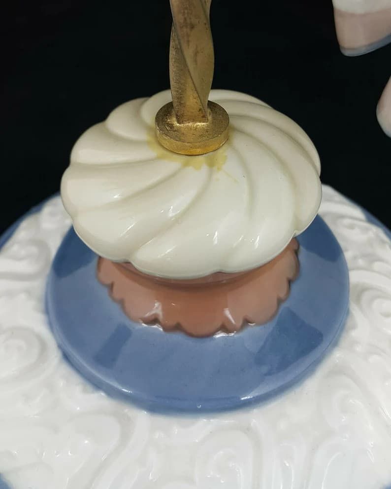 Фигурка Девушка на карусели Лошадь - View 7