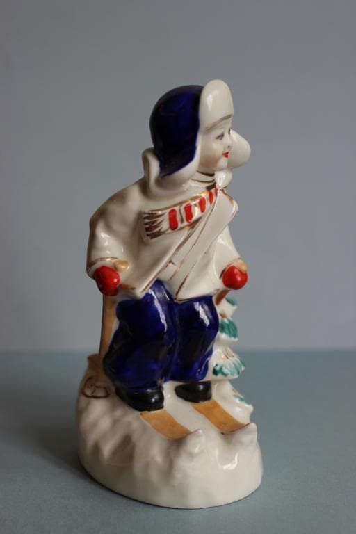 Мальчик на лыжах - View 7