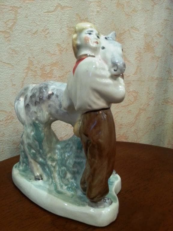 Мальчик с лошадью - View 2