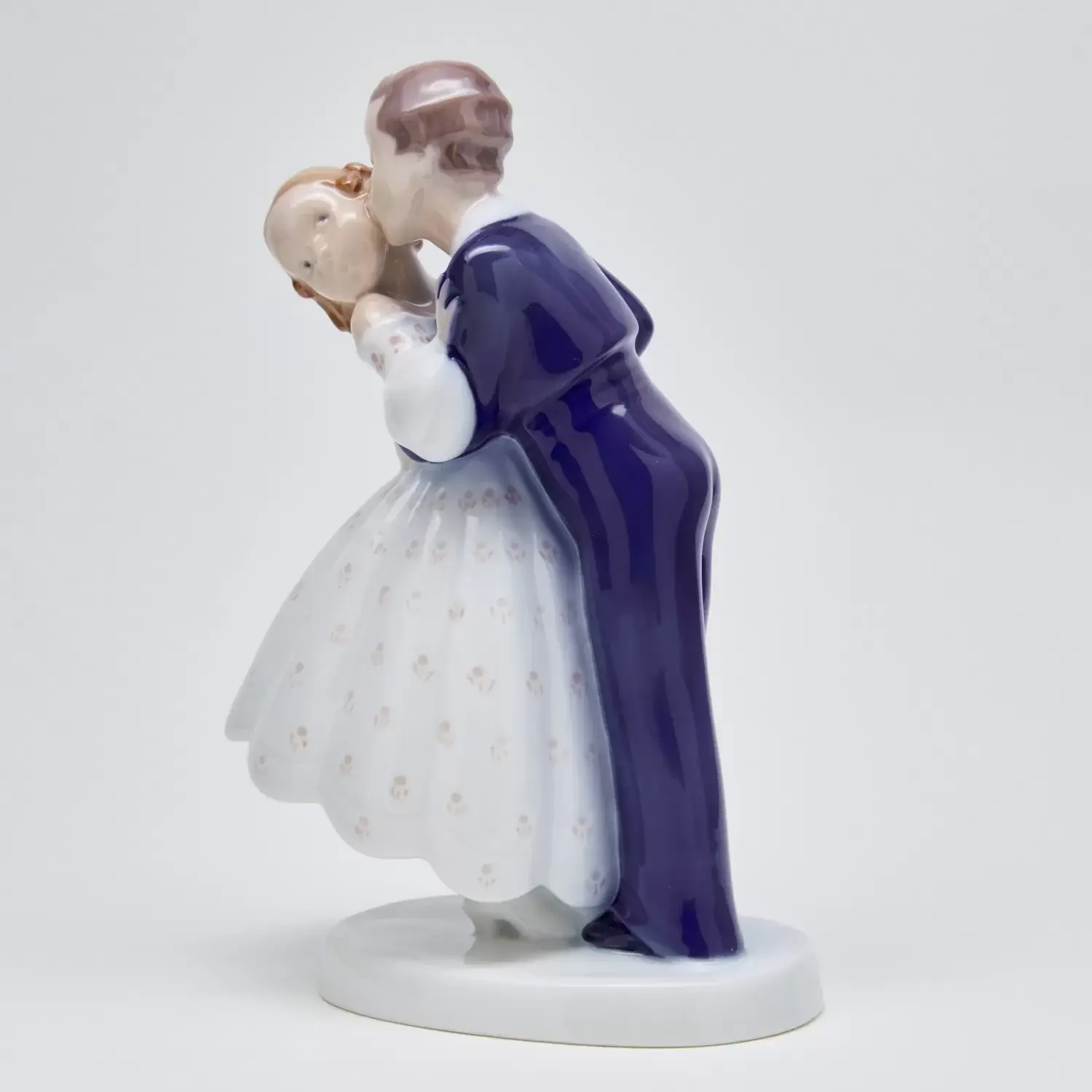 Фигурка "Юношеская смелость" - View 12