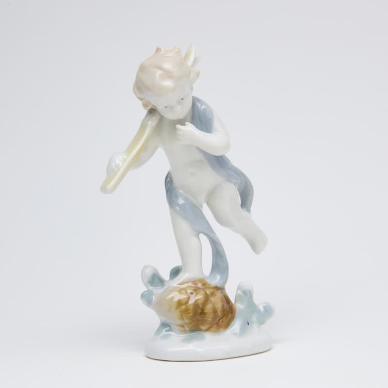 Статуэтка из серии Времена года "Зима"