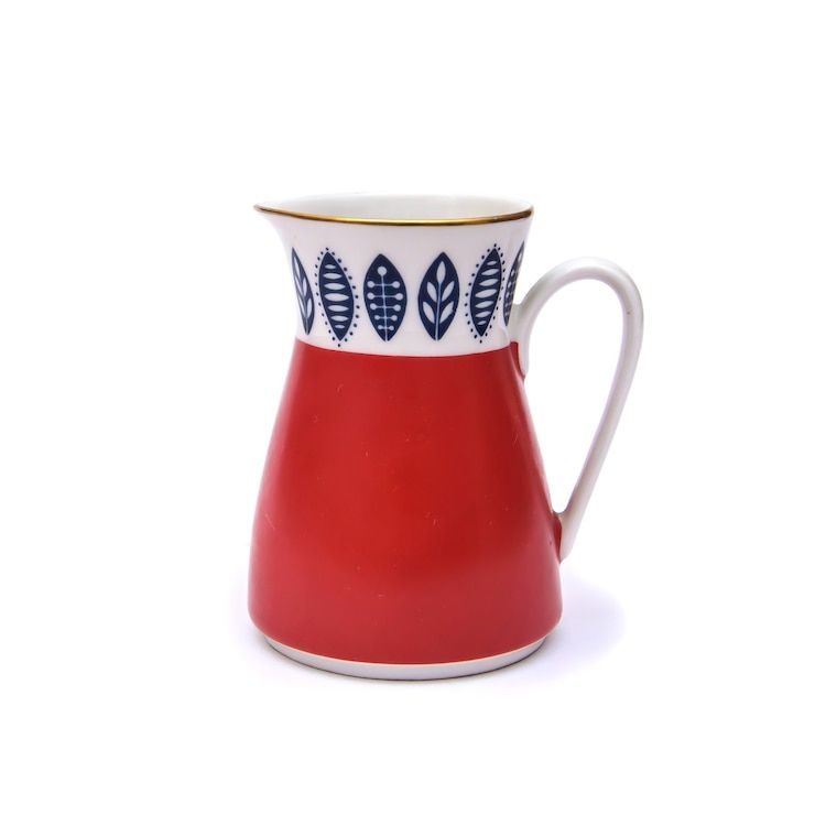 Керамическое произведение в интерьере метро